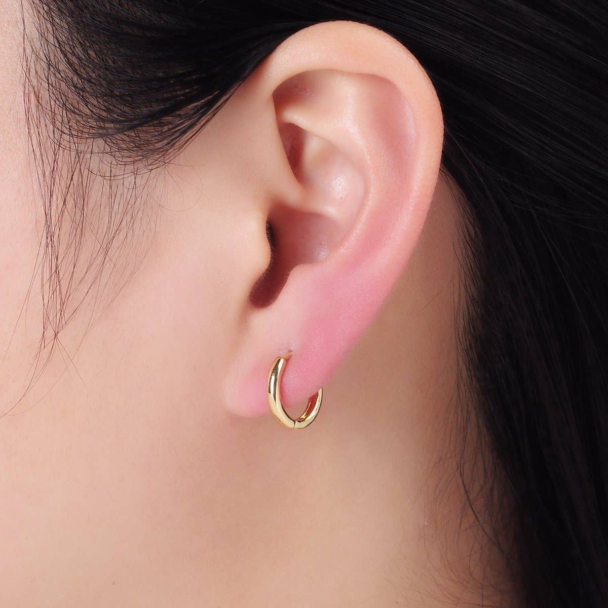 River 13mm Huggie Earrings