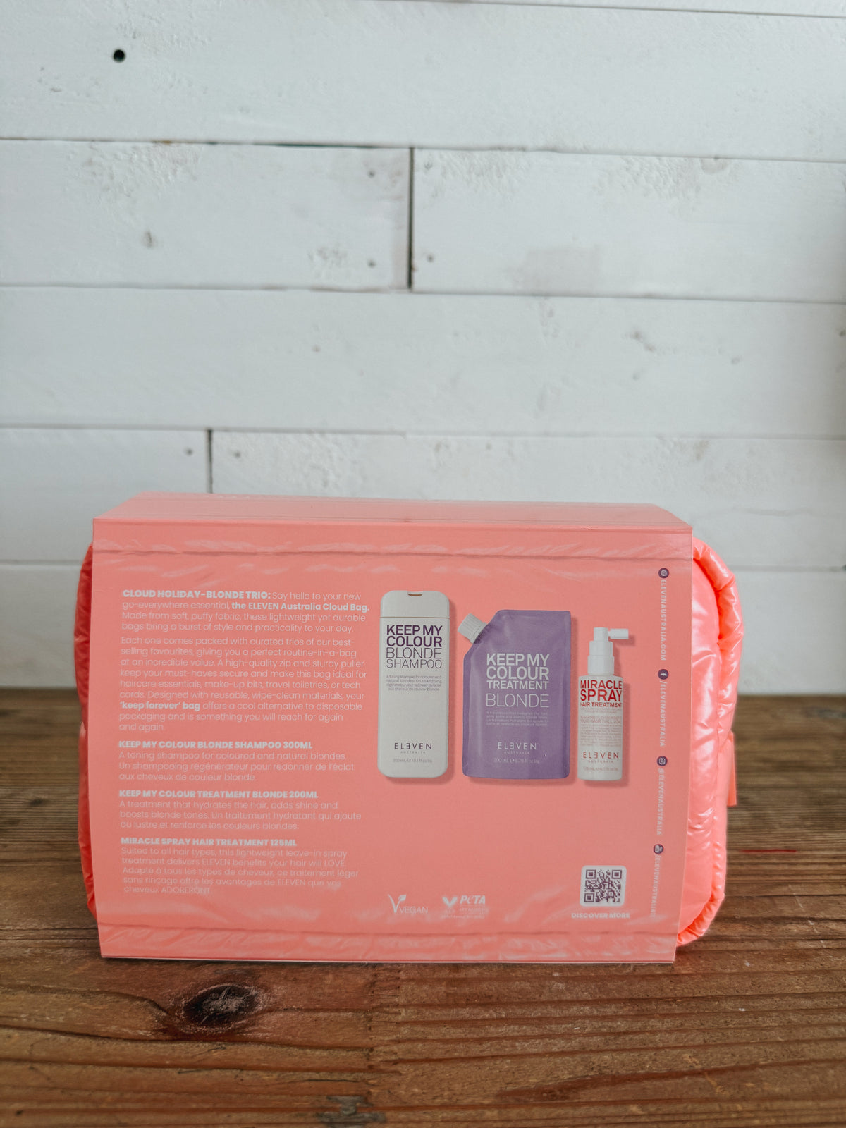 Blonde Trio 2026 holiday kit